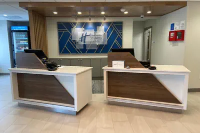 Photo 3 - Holiday Inn Express & Suites Elyria by IHG