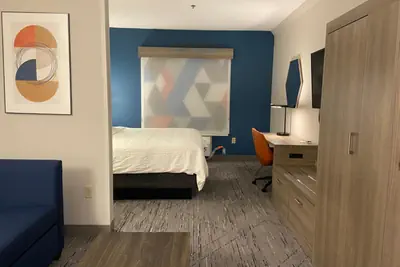 Photo 4 - Holiday Inn Express & Suites Elyria by IHG