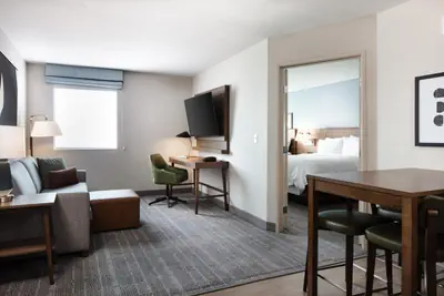 Photo 4 - Staybridge Suites - Iowa City - Coralville by IHG