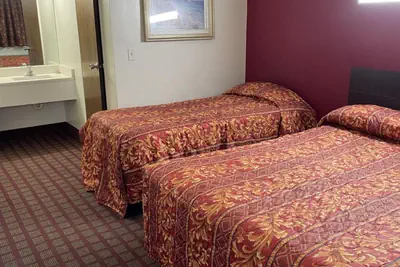 Photo 5 - Budget Inn - Elizabeth, NJ