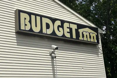 Photo 4 - Budget Inn - Elizabeth, NJ