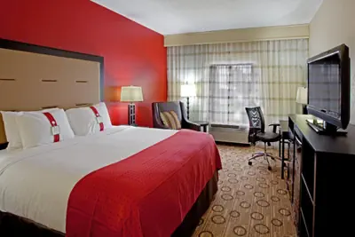 Photo 3 - Holiday Inn Anderson by IHG