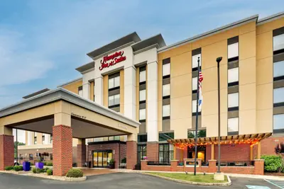 Photo 4 - Hampton Inn and Suites Rome, GA
