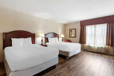 Photo 3 - Best Western Plus Steeplegate Inn
