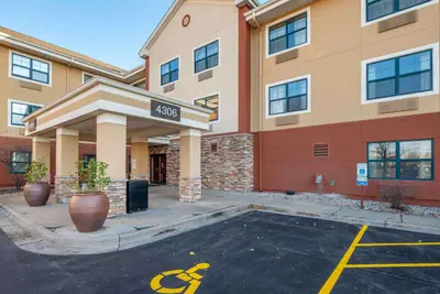 Photo 3 - Extended Stay America Select Suites - Peoria - North