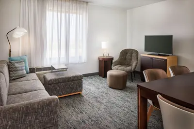 Photo 5 - TownePlace Suites by Marriott Garden City