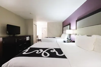 Photo 2 - La Quinta Inn & Suites by Wyndham Fort Collins, Colorado