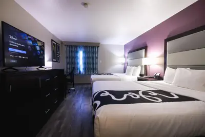 Photo 4 - La Quinta Inn & Suites by Wyndham Fort Collins, Colorado