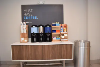 Photo 5 - Holiday Inn Express Syracuse Airport by IHG