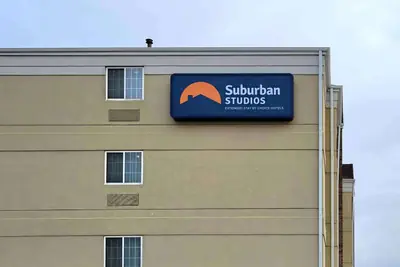 Photo 2 - Suburban Studios Waterloo