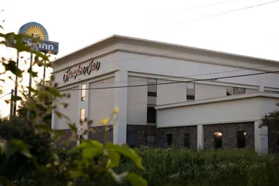 Photo 4 - Hampton Inn Kent/Akron Area
