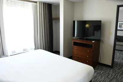 Photo 3 - HARMONY INN & SUITES