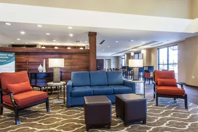 Photo 5 - Comfort Suites-Youngstown North
