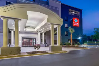 Photo 4 - Comfort Suites Atlanta Airport