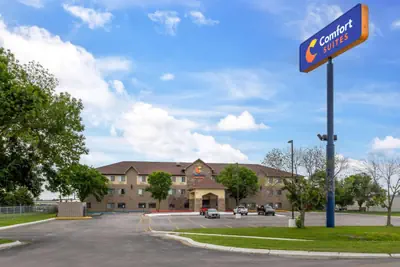 Photo 2 - Comfort Suites Omaha East-Council Bluffs