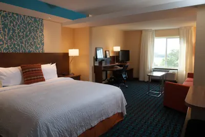 Photo 2 - Fairfield Inn & Suites by Marriott Montgomery Airport
