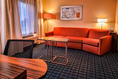 Photo 4 - Fairfield Inn & Suites by Marriott Montgomery Airport