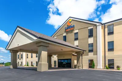 Photo 2 - Comfort Suites - Jefferson City