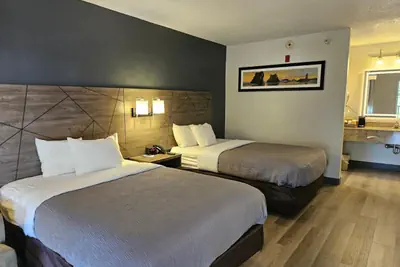 Photo 4 - Quality Inn & Suites Greenville I-65