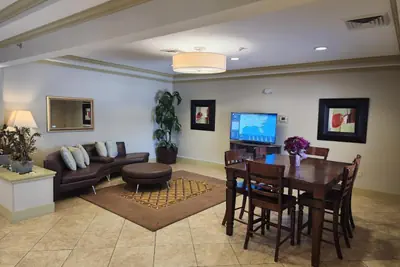Photo 3 - Candlewood Suites Springfield by IHG