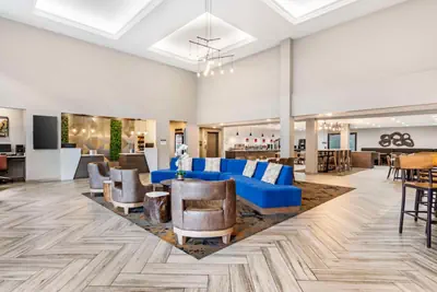 Photo 2 - Best Western Plus Bourbonnais Hotel & Suites