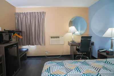 Photo 4 - Motel 6 Litchfield, IL