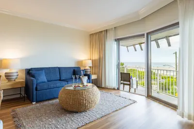 Photo 3 - La Mer Beachfront Resort