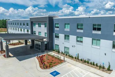 Photo 2 - Holiday Inn Express & Suites - Springdale - Fayetteville Area