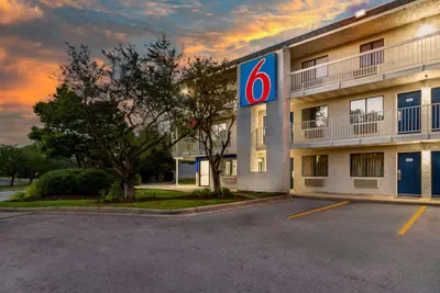 Photo 3 - Motel 6-Rolling Meadows, IL - Chicago Northwest