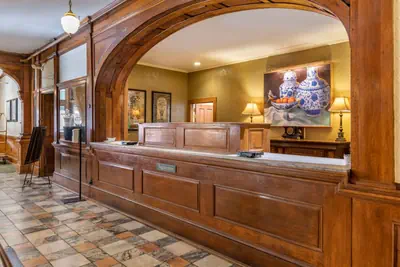 Photo 2 - Windsor Hotel, an Ascend Collection Hotel