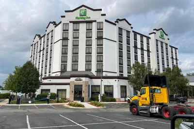 Photo 3 - Holiday Inn Hotel & Suites Chicago Northwest - Elgin by IHG