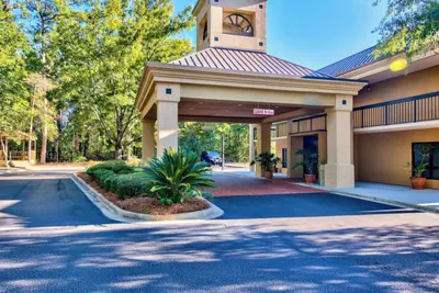 Photo 2 - Clarion Inn & Suites Aiken South