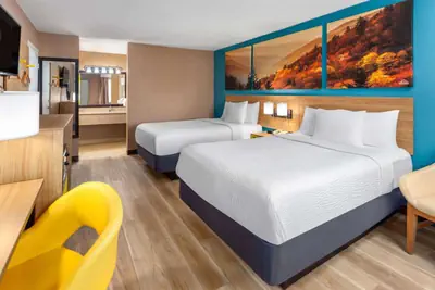 Photo 2 - Days Inn by Wyndham Shelby