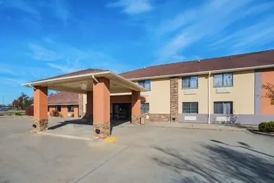 Photo 3 - Quality Inn Carbondale University area