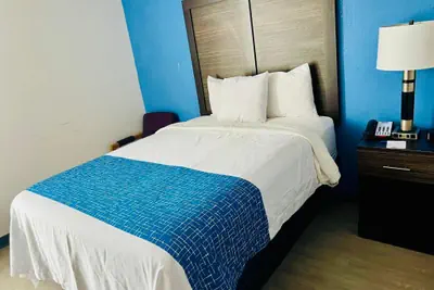 Photo 3 - Travelodge by Wyndham Gallipolis
