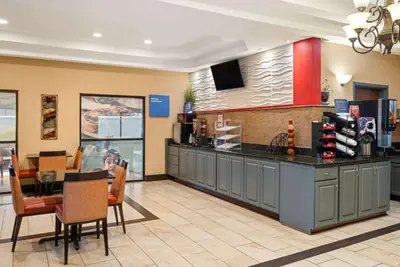 Photo 3 - Ramada by Wyndham Locust Grove