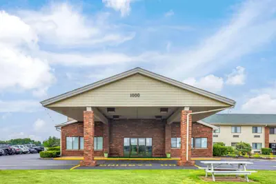 Photo 2 - Super 8 by Wyndham Henrietta/Rochester Area