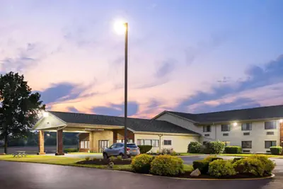 Photo 4 - Super 8 by Wyndham Henrietta/Rochester Area
