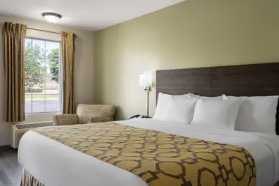 Photo 4 - Baymont by Wyndham Kingsland