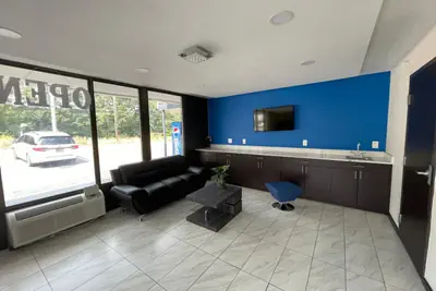 Photo 2 - Americas Best Value Inn - Decatur