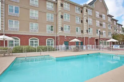 Photo 4 - Spark by Hilton Summerville