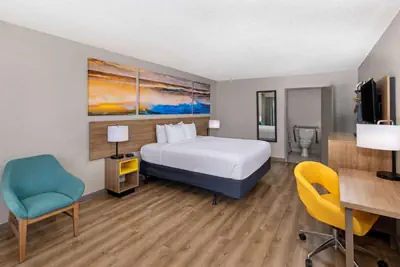 Photo 4 - Days Inn by Wyndham St George