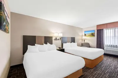 Photo 3 - Best Western Airport Inn
