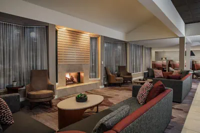 Photo 3 - Courtyard by Marriott Greensboro