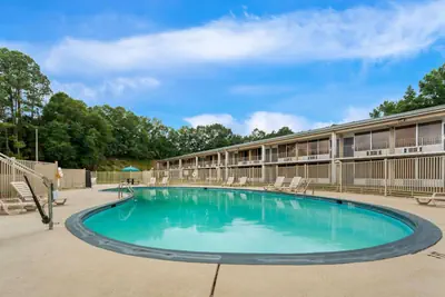 Photo 2 - Quality Inn Americus