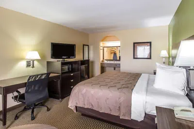 Photo 3 - Quality Inn Adairsville-Calhoun South