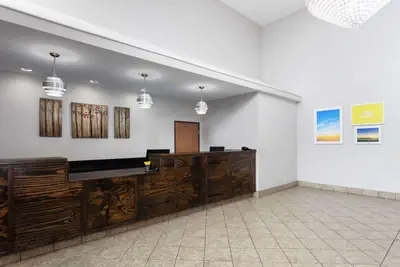 Photo 5 - Days Inn & Suites by Wyndham Morris I-80