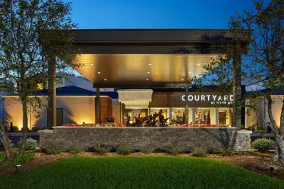 Photo 3 - Courtyard by Marriott Chicago Waukegan / Gurnee