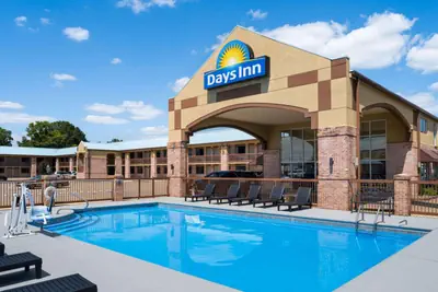 Photo 5 - Days Inn by Wyndham Conway