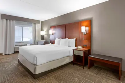 Photo 5 - Comfort Inn Edgewater on Hudson River